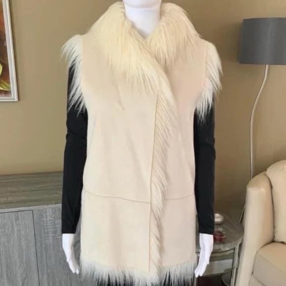 ARMANI Jeans Reversible Waistcoat - Picture 2 of 13